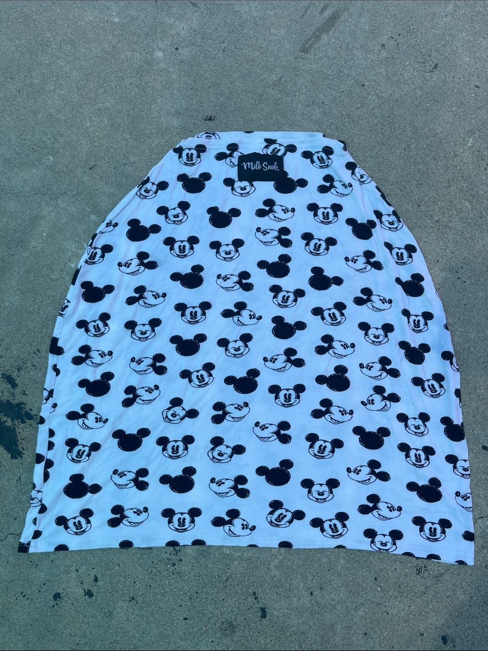 Milk Snob Disney Mickey Mouse Nursing / Car Seat Cover Black Mickey Print